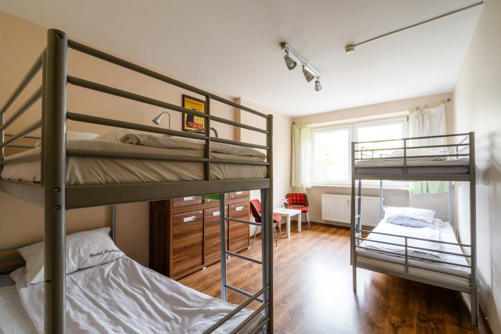 Hostel Krokodyl Warsaw Ngoại thất bức ảnh
