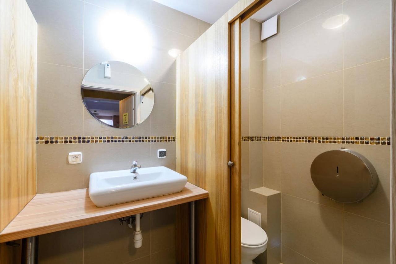 Hostel Krokodyl Warsaw Ngoại thất bức ảnh